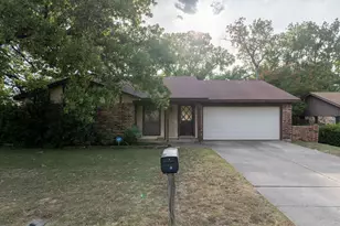 700 Del Mar Ln, Arlington, TX 76012 - Photo 6