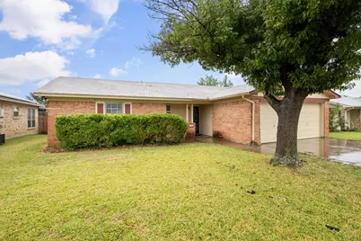 6436 Ridglea Drive, Watauga, TX 76148 - Photo 2