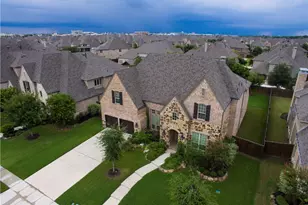879 Grassy Shore Ct, Allen, TX 75013 - Photo 2