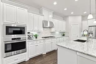 12253 Curry Creek Dr, Frisco, TX 75035 - Photo 4
