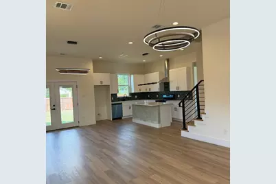 2701 S Jones Street, Fort Worth, TX 76104 - Photo 2