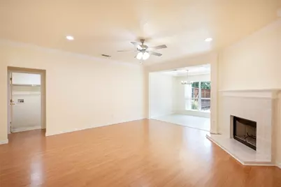 1304 W Mitchell Street, Arlington, TX 76013 - Photo 4