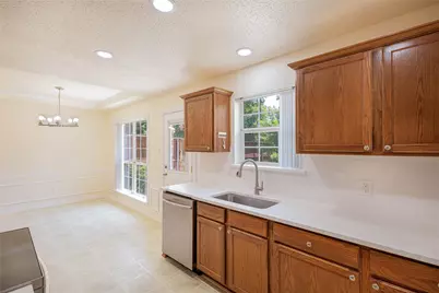 1304 W Mitchell Street, Arlington, TX 76013 - Photo 8