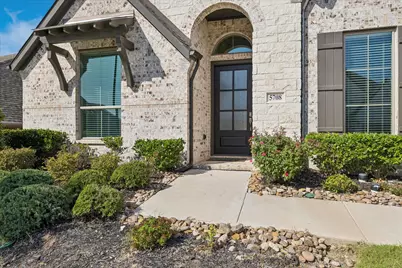 5708 Lake Jackson Drive, Fort Worth, TX 76126 - Photo 2