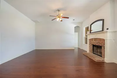 316 Bluffside Trail, Benbrook, TX 76126 - Photo 18