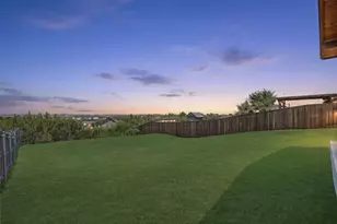 316 Bluffside Trail, Benbrook, TX 76126 - Photo 6