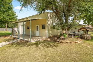 1517 Oakwood Dr, Stephenville, TX 76401 - Photo 32