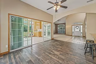 1517 Oakwood Dr, Stephenville, TX 76401 - Photo 14
