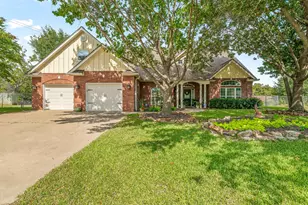 1517 Oakwood Dr, Stephenville, TX 76401 - Photo 2