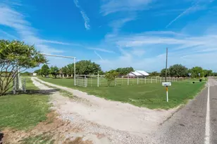 7951 Fm 339 N, Mount Calm, TX 76673 - Photo 2