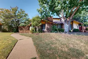 654 Harvest Hill St, Lewisville, TX 75067 - Photo 2