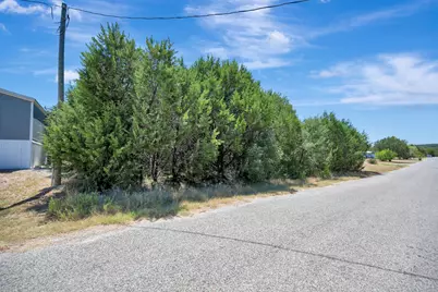 915 Bosque River Drive, Granbury, TX 76048 - Photo 20