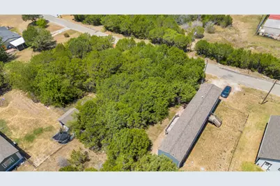915 Bosque River Drive, Granbury, TX 76048 - Photo 34