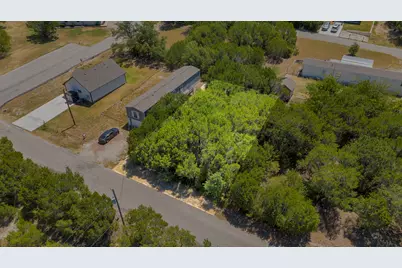 915 Bosque River Drive, Granbury, TX 76048 - Photo 10