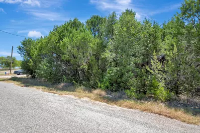 915 Bosque River Drive, Granbury, TX 76048 - Photo 22