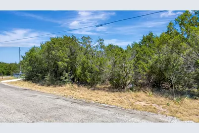 2513 Creekview Drive, Granbury, TX 76048 - Photo 18