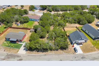 2513 Creekview Drive, Granbury, TX 76048 - Photo 14