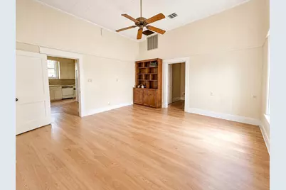 808 E Limestone Avenue, Mart, TX 76664 - Photo 6