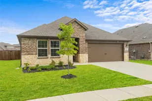 3720 Tracewood Bnd, Aubrey, TX 76227 - Photo 2