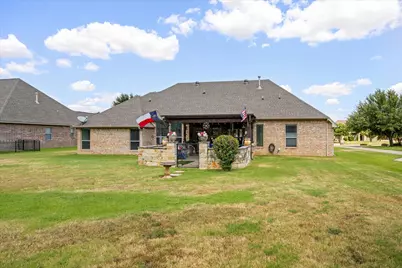 3209 Steamers Court, Granbury, TX 76049 - Photo 40