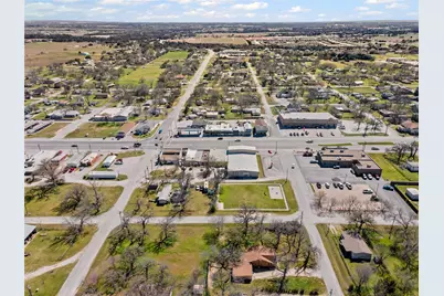 117 W Rock Island Avenue, Boyd, TX 76023 - Photo 4