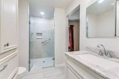 9210 Larchwood Drive, Dallas, TX 75238 - Photo 10
