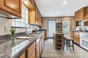 9210 Larchwood Dr, Dallas, TX 75238 - Photo 6