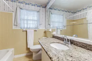 9210 Larchwood Dr, Dallas, TX 75238 - Photo 12