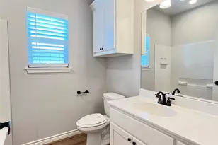 808 E Northside Dr, Pilot Point, TX 76258 - Photo 12