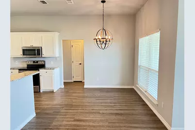 808 E Northside Drive, Pilot Point, TX 76258 - Photo 4