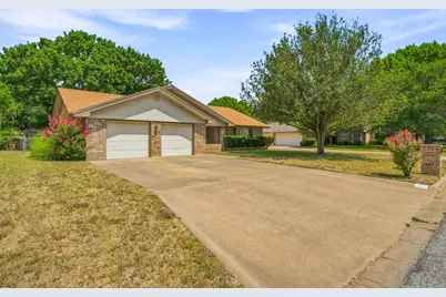 142 Blue Jay Street, Stephenville, TX 76401 - Photo 4