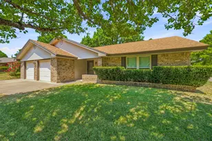 142 Blue Jay St, Stephenville, TX 76401 - Photo 2
