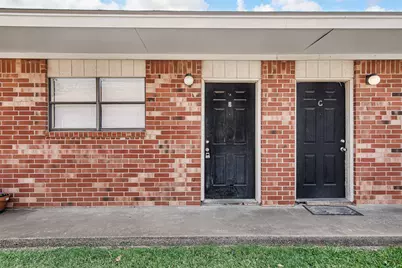 1709 Short Street #B, Cleburne, TX 76033 - Photo 2