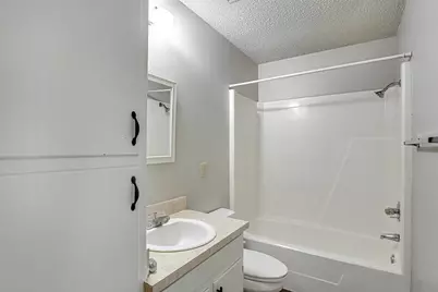 1709 Short Street #B, Cleburne, TX 76033 - Photo 14