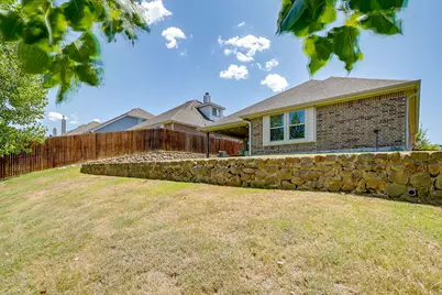 548 Inwood Street, Benbrook, TX 76126 - Photo 38