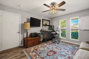 10461 Carry Back Cir, Dallas, TX 75229 - Photo 18