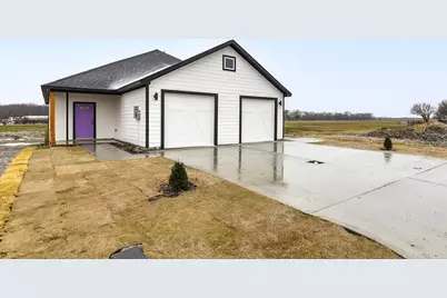 1020 Burnett Boulevard #A, Alvarado, TX 76009 - Photo 2