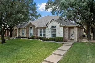 333 Old Mill Creek Dr, Woodway, TX 76712 - Photo 2