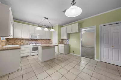 333 Old Mill Creek Drive, Woodway, TX 76712 - Photo 10