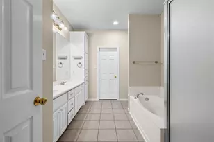 333 Old Mill Creek Dr, Woodway, TX 76712 - Photo 16