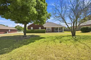 316 Janis Ln, Waxahachie, TX 75165 - Photo 1