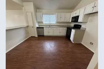 4024 Periwinkle Drive, Fort Worth, TX 76137 - Photo 10