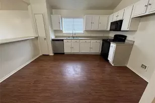 4024 Periwinkle Dr, Fort Worth, TX 76137 - Photo 10