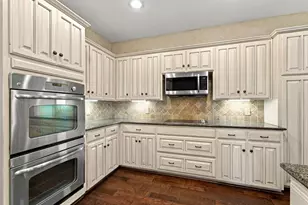 2620 Heather Brook Ct, Bedford, TX 76021 - Photo 14