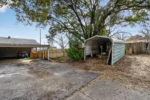 1304 E Franklin St, Hillsboro, TX 76645 - Photo 32