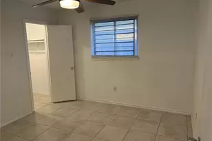 3002 Barrington Pl, Arlington, TX 76014 - Photo 10