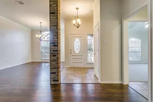 901 Evandale Rd, Burleson, TX 76028 - Photo 4