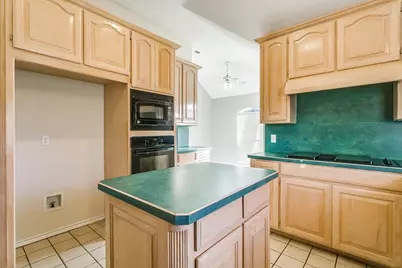 901 Evandale Road, Burleson, TX 76028 - Photo 14