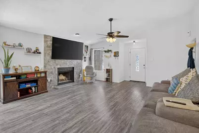 2324 Markland Street, Irving, TX 75060 - Photo 4