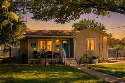 2311 Bridge Street, Gatesville, TX 76528 - Photo 2